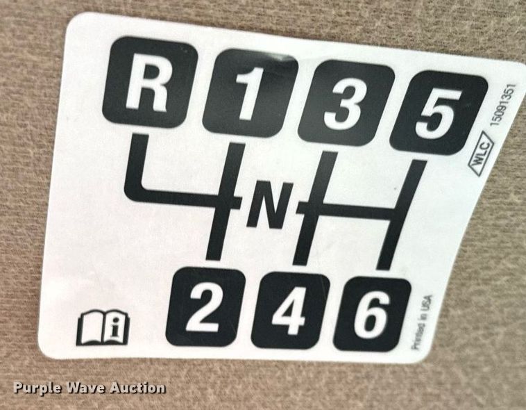 image for item NN9362 2004 Chevrolet  C8500 Crew Cab flatbed truck