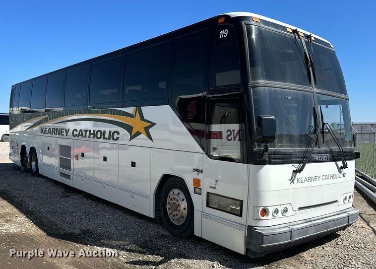 image for item NP9647 1997 Prevost H3-45 coach bus