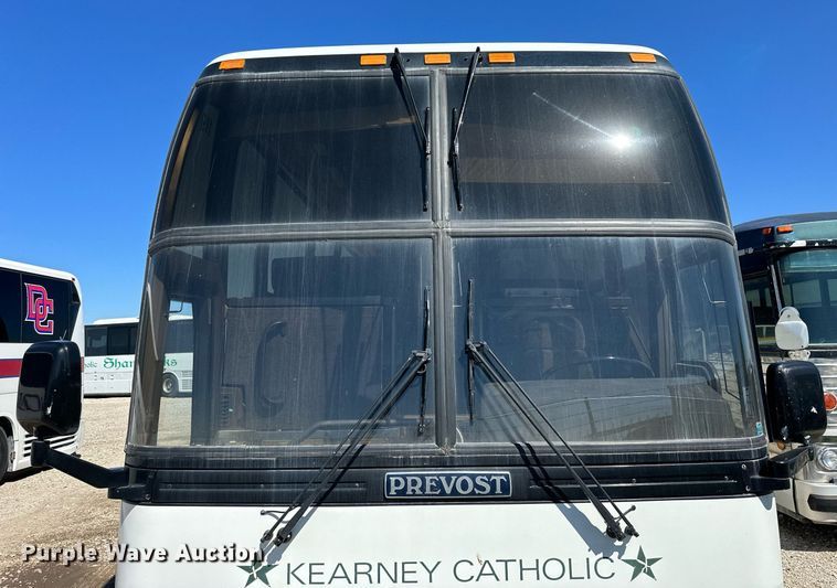image for item NP9647 1997 Prevost H3-45 coach bus
