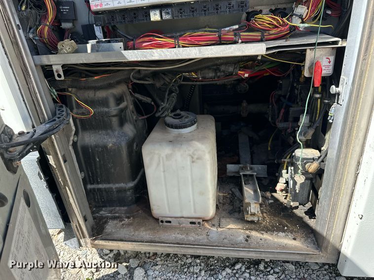 image for item NP9647 1997 Prevost H3-45 coach bus