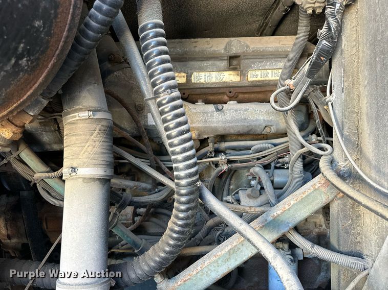 image for item NP9647 1997 Prevost H3-45 coach bus