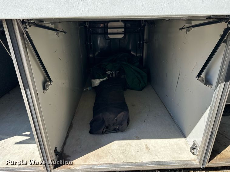 image for item NP9647 1997 Prevost H3-45 coach bus