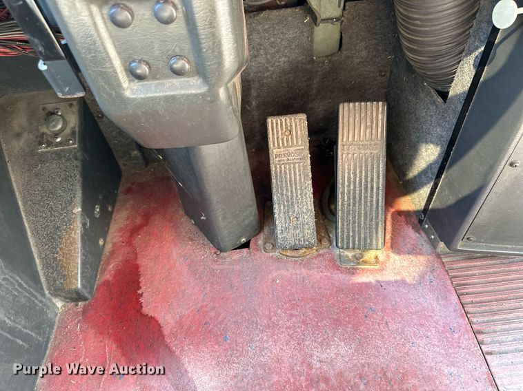 image for item NP9647 1997 Prevost H3-45 coach bus