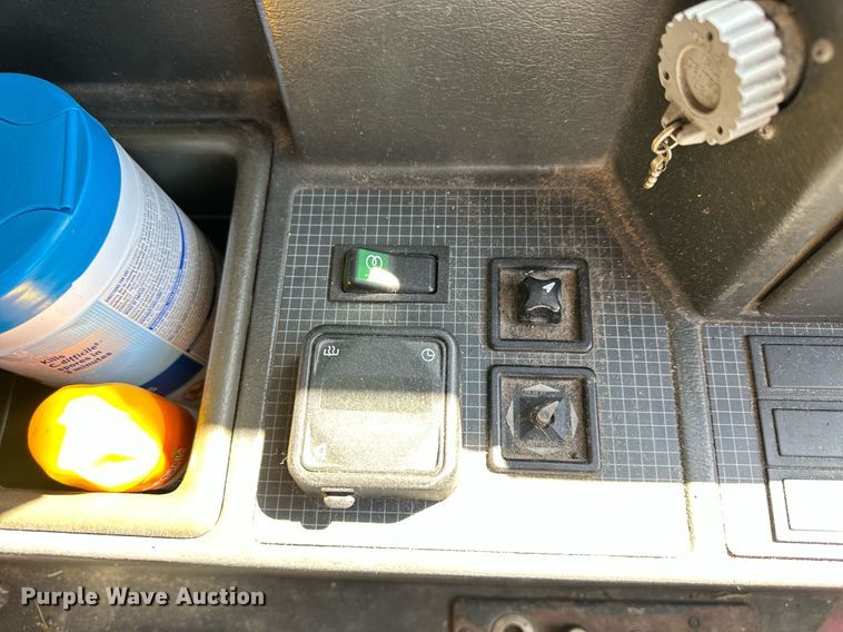 image for item NP9647 1997 Prevost H3-45 coach bus