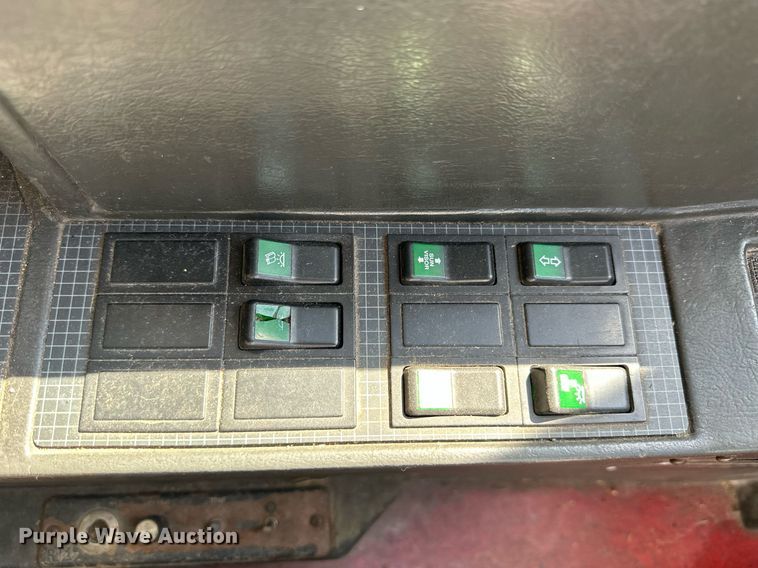 image for item NP9647 1997 Prevost H3-45 coach bus