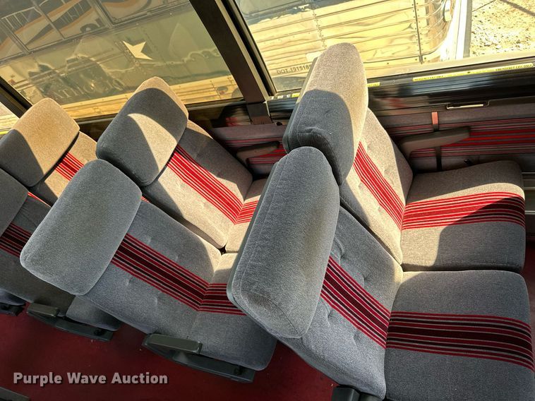 image for item NP9647 1997 Prevost H3-45 coach bus