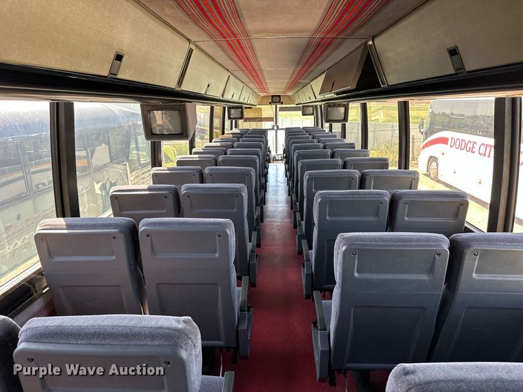 image for item NP9647 1997 Prevost H3-45 coach bus