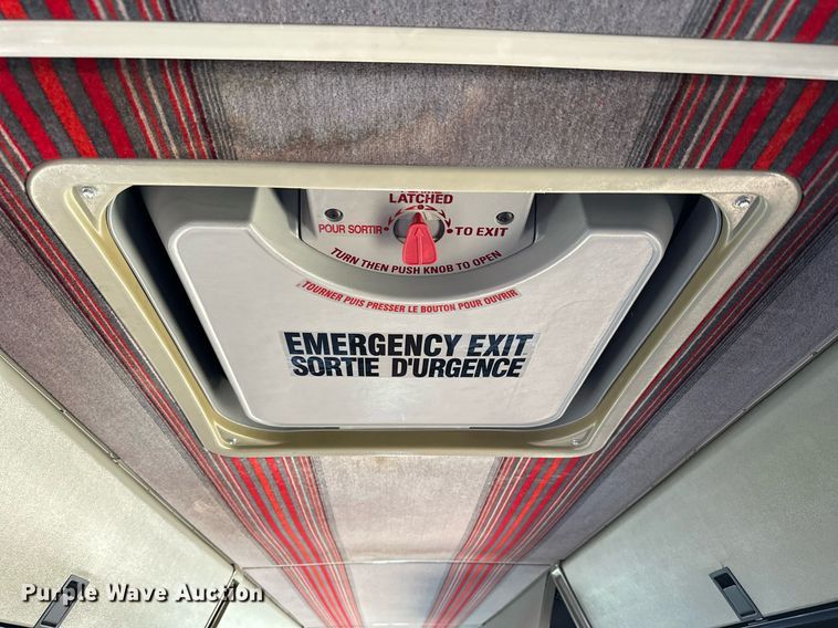 image for item NP9647 1997 Prevost H3-45 coach bus