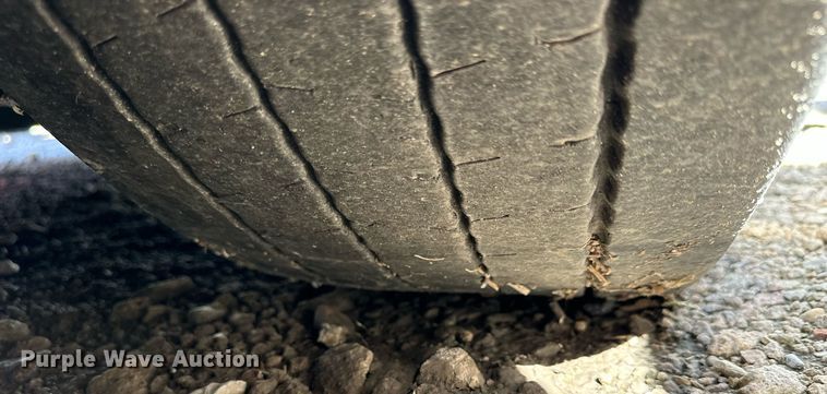 image for item NP9647 1997 Prevost H3-45 coach bus