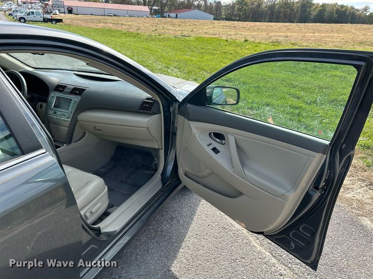 image for item NR9378 2007 Toyota Camry Hybrid 