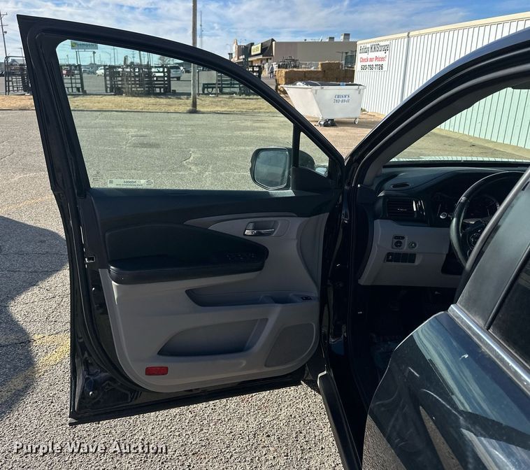 image for item NS9064 2016 Honda Pilot SUV