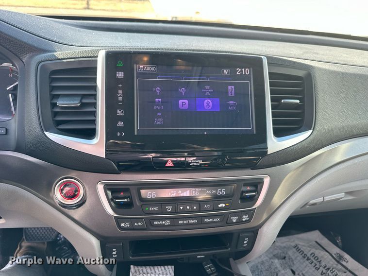 image for item NS9064 2016 Honda Pilot SUV