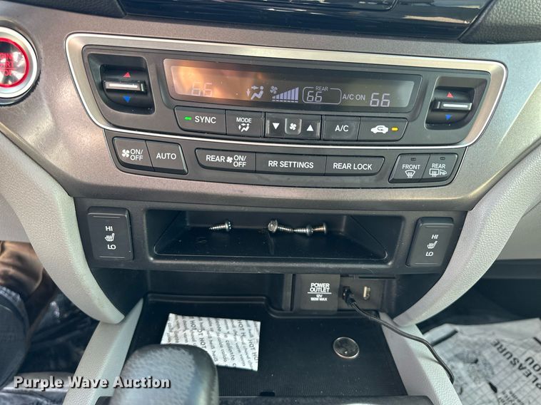 image for item NS9064 2016 Honda Pilot SUV