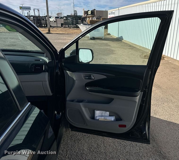 image for item NS9064 2016 Honda Pilot SUV