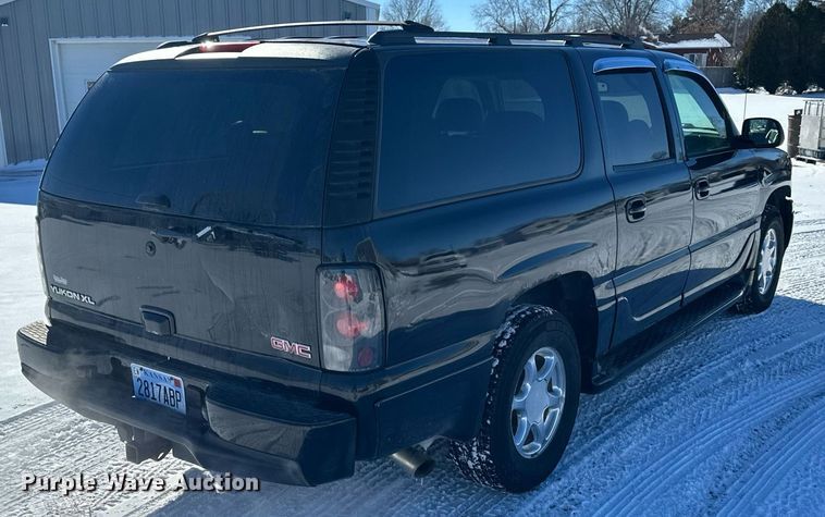 image for item NS9166 2006 GMC Yukon XL Denali SUV