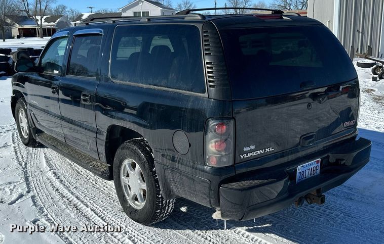 image for item NS9166 2006 GMC Yukon XL Denali SUV