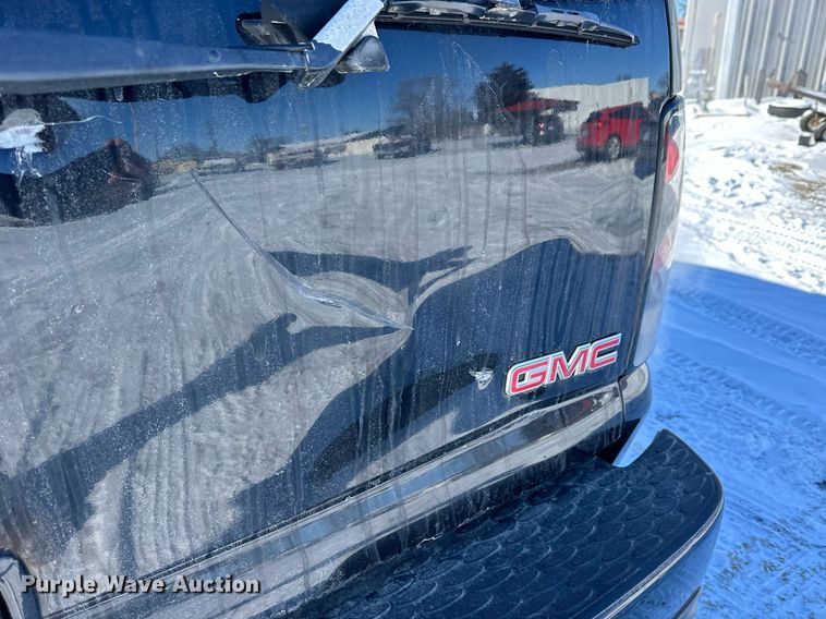 image for item NS9166 2006 GMC Yukon XL Denali SUV