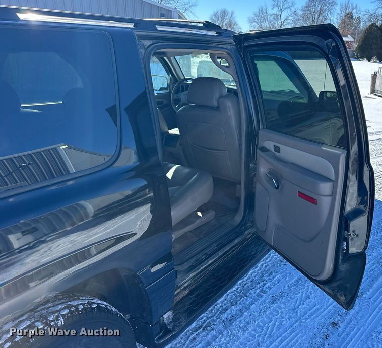 image for item NS9166 2006 GMC Yukon XL Denali SUV