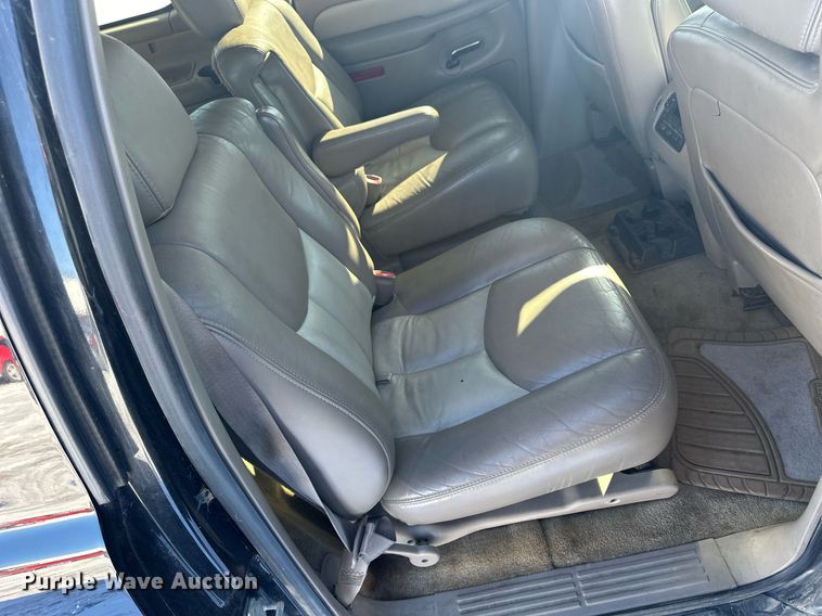 image for item NS9166 2006 GMC Yukon XL Denali SUV