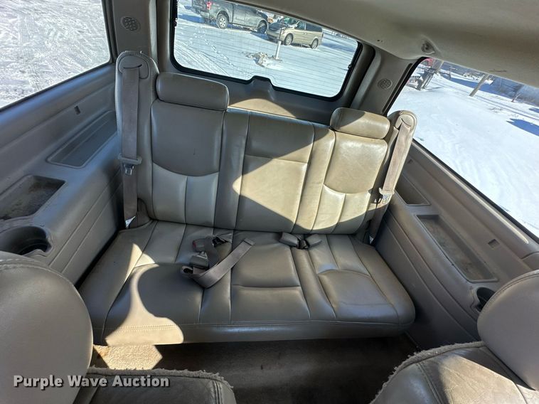 image for item NS9166 2006 GMC Yukon XL Denali SUV