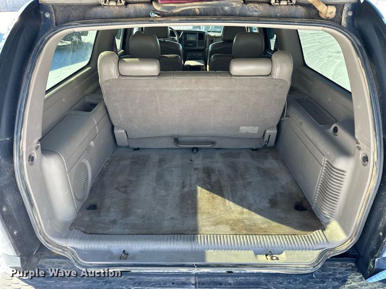 image for item NS9166 2006 GMC Yukon XL Denali SUV