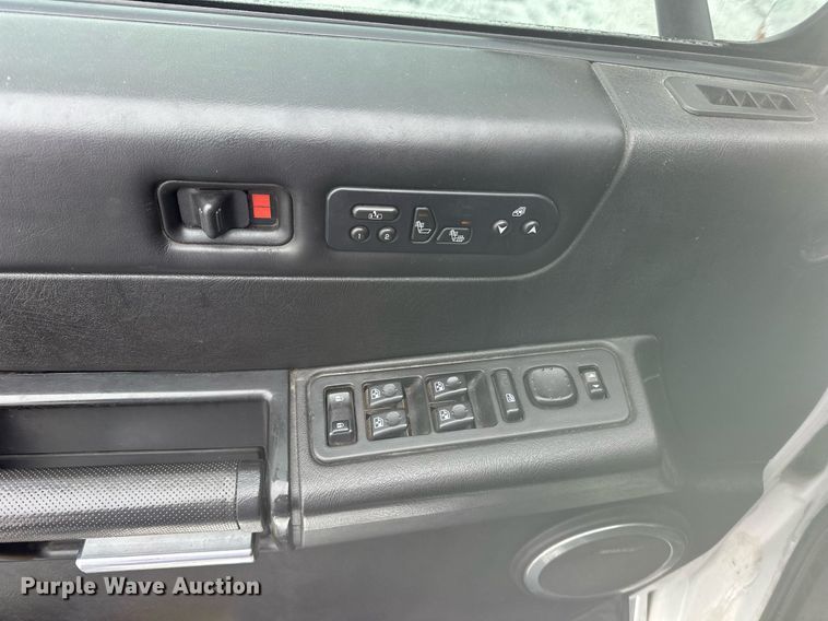 image for item NS9168 2005 Hummer H2 SUV