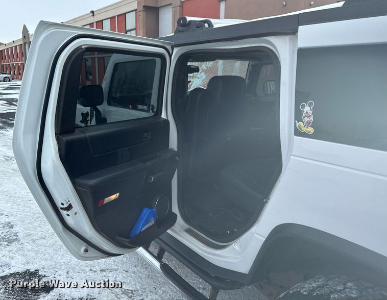 image for item NS9168 2005 Hummer H2 SUV