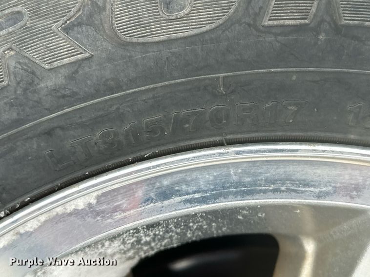 image for item NS9168 2005 Hummer H2 SUV