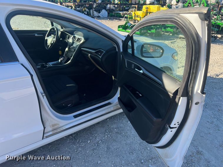 image for item OA9203 2016 Ford Fusion SE 