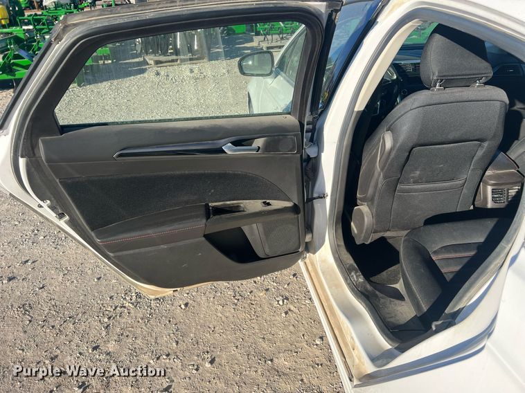 image for item OA9203 2016 Ford Fusion SE 