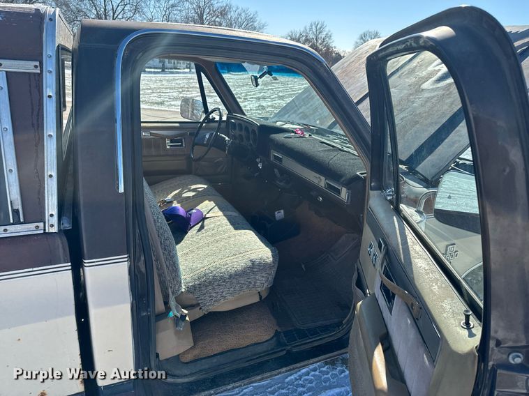 image for item OD9785 1984 Chevrolet C10 pickup truck