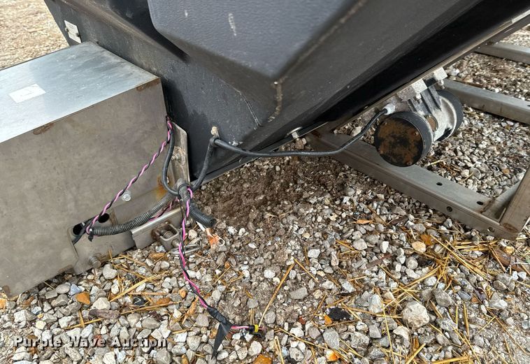 image for item OD9930 Buyers SHPE 4000 spreader