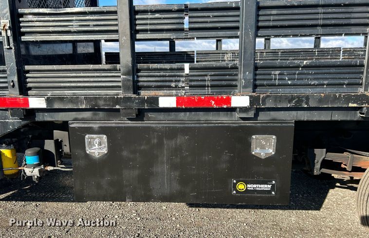 image for item OI9503 2010 Hino 185 flatbed truck