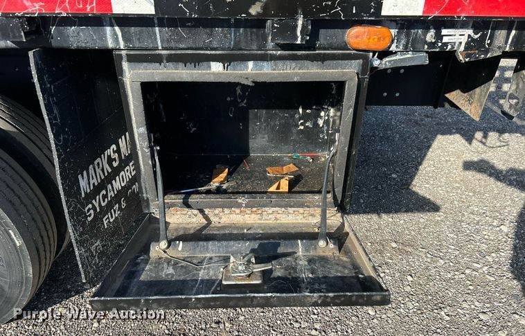 image for item OI9503 2010 Hino 185 flatbed truck