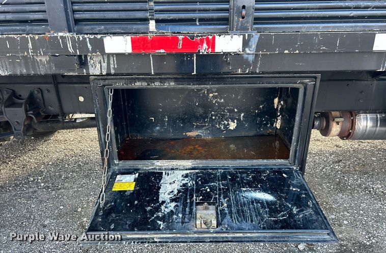 image for item OI9503 2010 Hino 185 flatbed truck