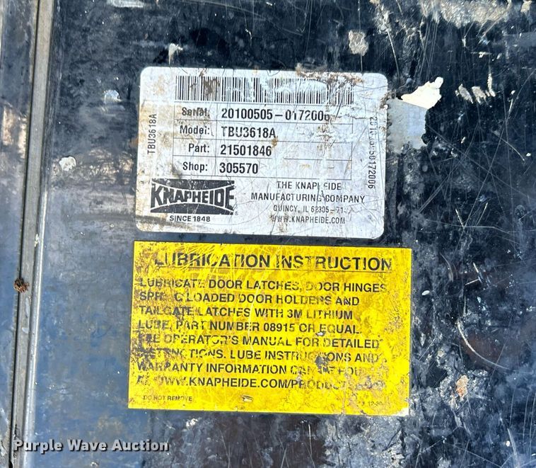 image for item OI9503 2010 Hino 185 flatbed truck