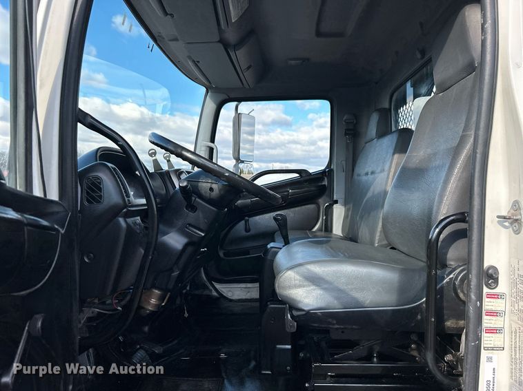 image for item OI9503 2010 Hino 185 flatbed truck