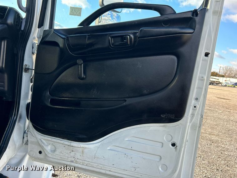 image for item OI9503 2010 Hino 185 flatbed truck