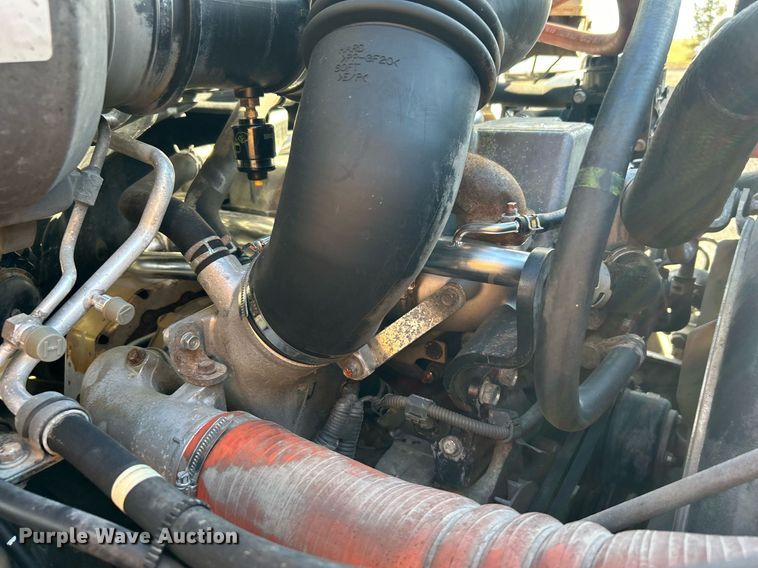 image for item OI9503 2010 Hino 185 flatbed truck