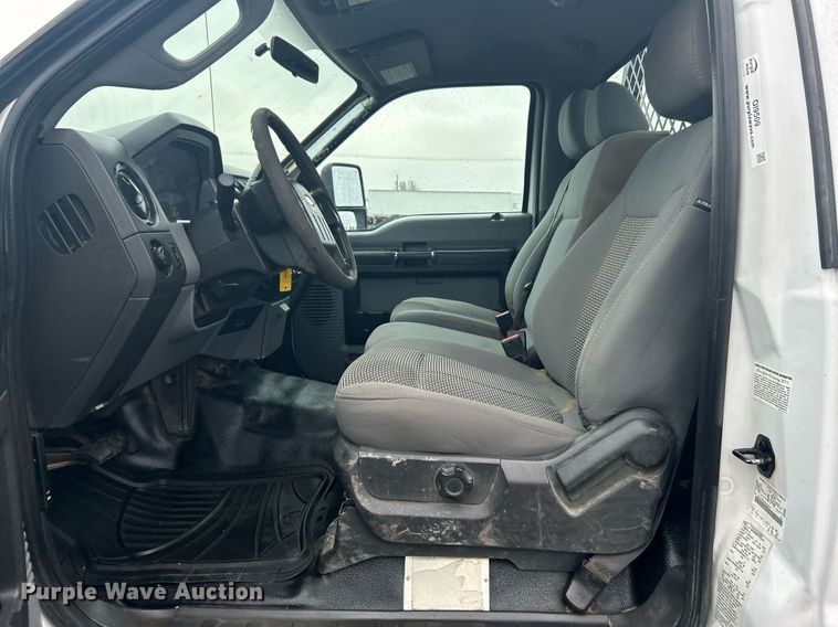 image for item OI9509 2012 Ford F550 Super Duty flatbed truck