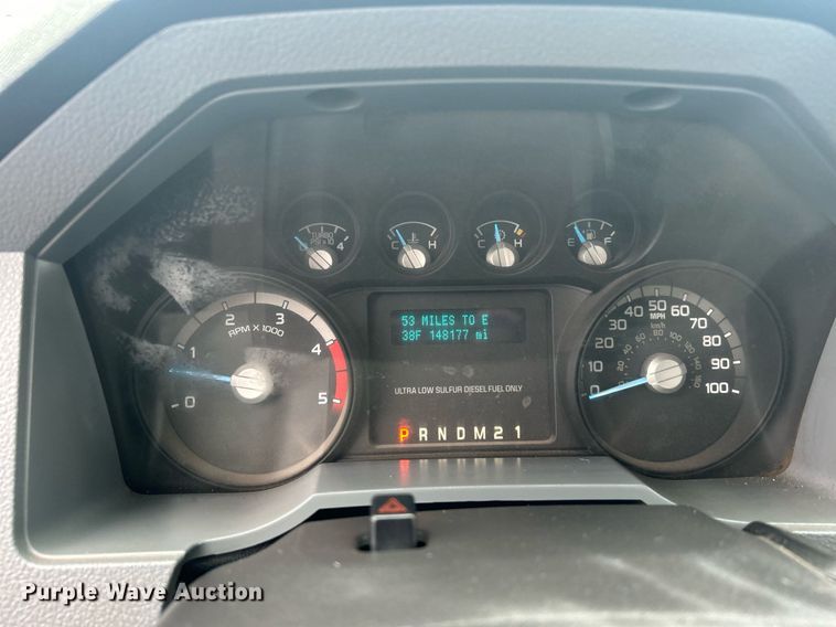 image for item OI9509 2012 Ford F550 Super Duty flatbed truck