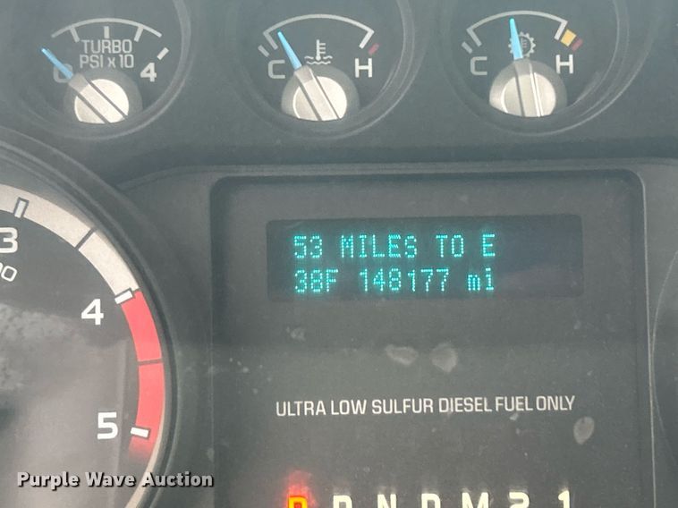 image for item OI9509 2012 Ford F550 Super Duty flatbed truck