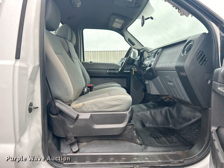 image for item OI9509 2012 Ford F550 Super Duty flatbed truck