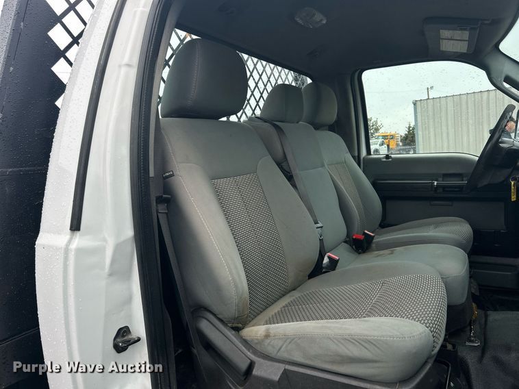 image for item OI9509 2012 Ford F550 Super Duty flatbed truck