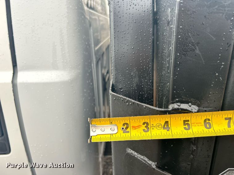 image for item OI9509 2012 Ford F550 Super Duty flatbed truck