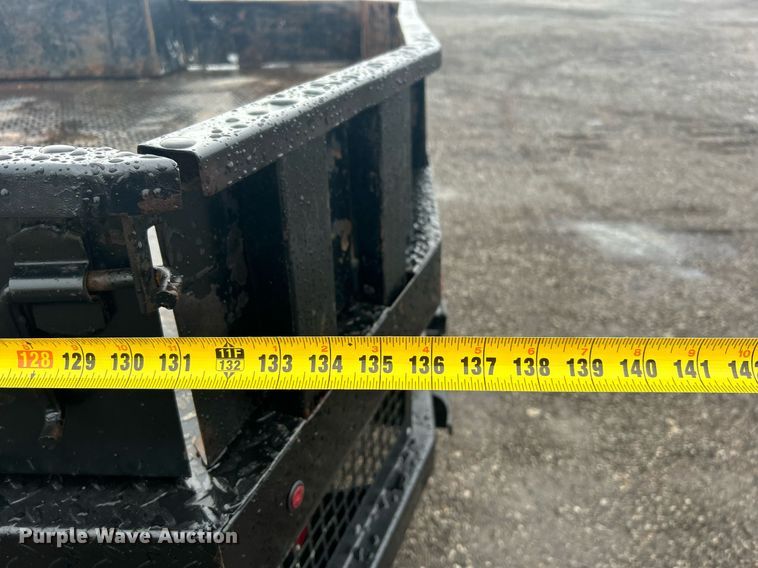 image for item OI9509 2012 Ford F550 Super Duty flatbed truck