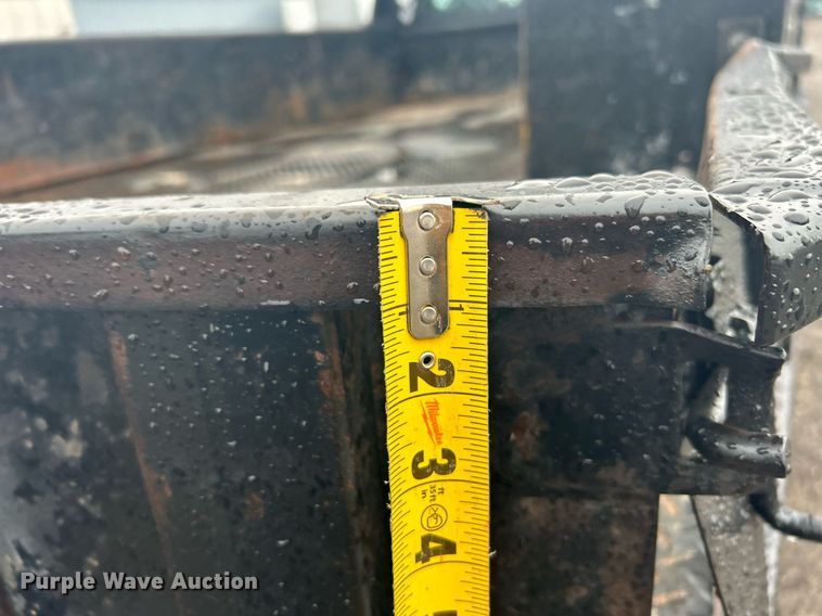 image for item OI9509 2012 Ford F550 Super Duty flatbed truck