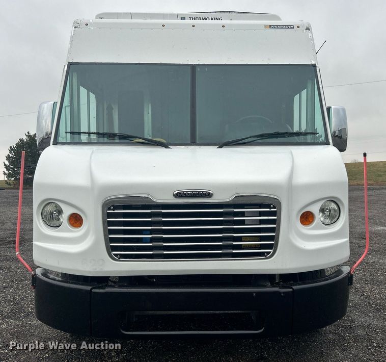 image for item OI9511 2018 Freightliner  MT45 refrigerated delivery van