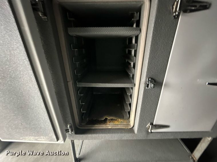 image for item OI9511 2018 Freightliner  MT45 refrigerated delivery van