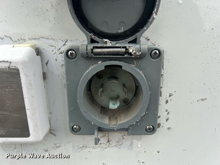 image for item OI9511 2018 Freightliner  MT45 refrigerated delivery van